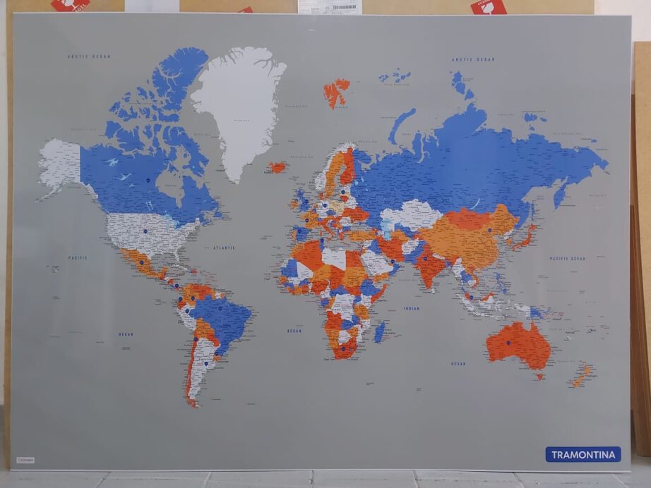 MAPA MUNDI ÁREAS DE ATUAÇÃO mapa mundi com países coloridos