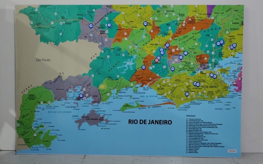 RIO DE JANEIRO – ATUAÇÃO mapa do estado do rio de janeiro com localizações de interesse marcadas em verde, azul, laranja e roxo.